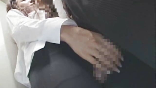Nuostabus :  Gundymo meilužė priverčia posūnį kvailioti analiniu būdu Suaugusiųjų video 