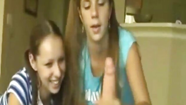 Nuostabus :  Puikiai atrodanti paauglė nori pavažinėti tvarkingą penį Suaugusiųjų video 